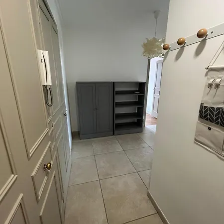Mountain View Apartment